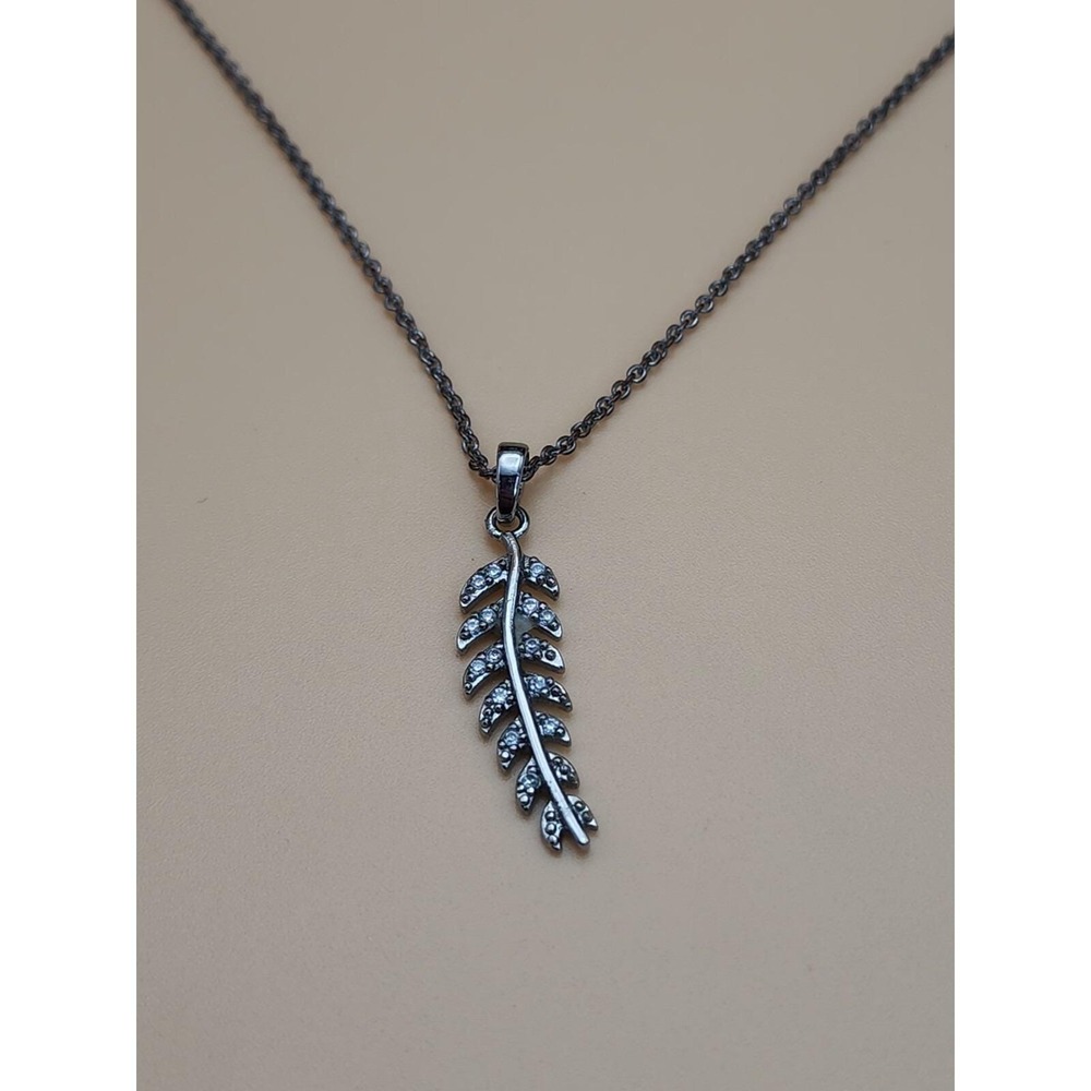 Vtg BANANA REPUBLIC Signed Floating Feather Silver Tone Necklace FREE $HIPPING!!